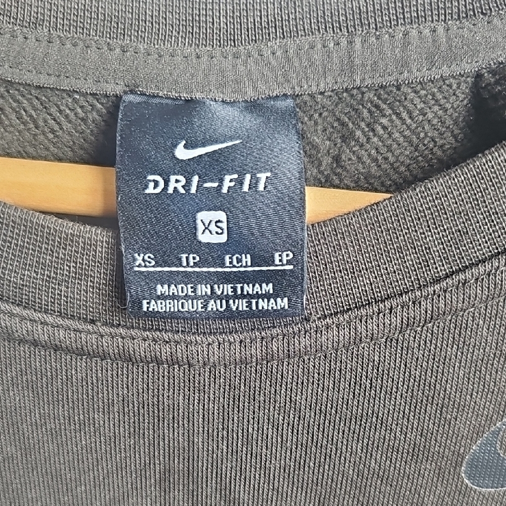Nike Women's Black Sweatshirt - Picture 2 of 2